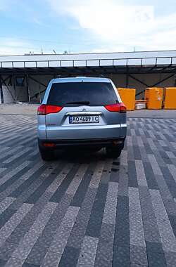 Позашляховик / Кросовер Mitsubishi Pajero Sport 2014 в Ужгороді