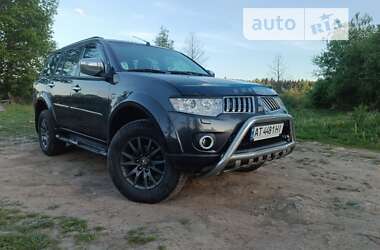 Внедорожник / Кроссовер Mitsubishi Pajero Sport 2012 в Богородчанах