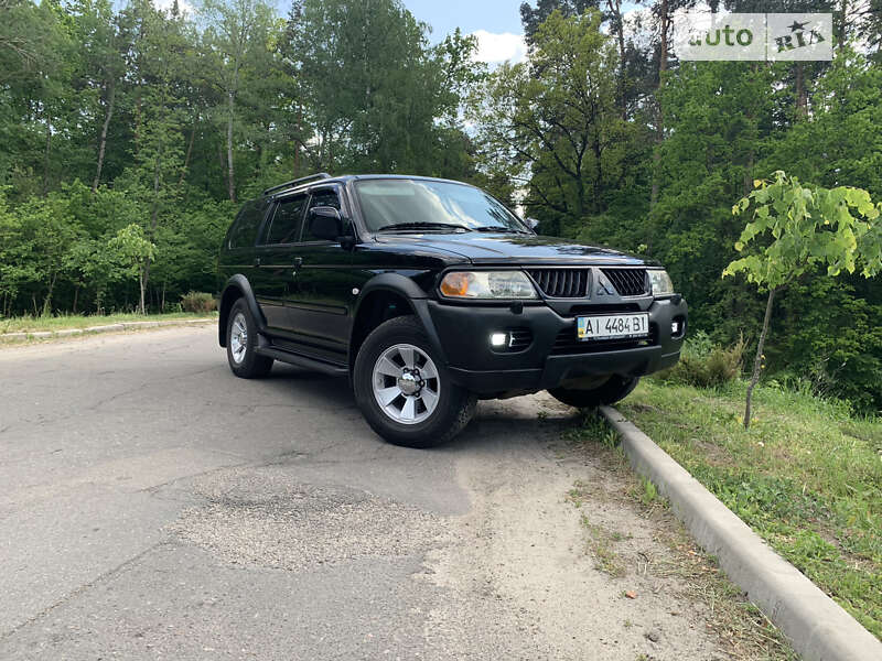 Позашляховик / Кросовер Mitsubishi Pajero Sport 2006 в Києві