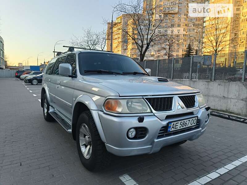 Внедорожник / Кроссовер Mitsubishi Pajero Sport 2006 в Киеве