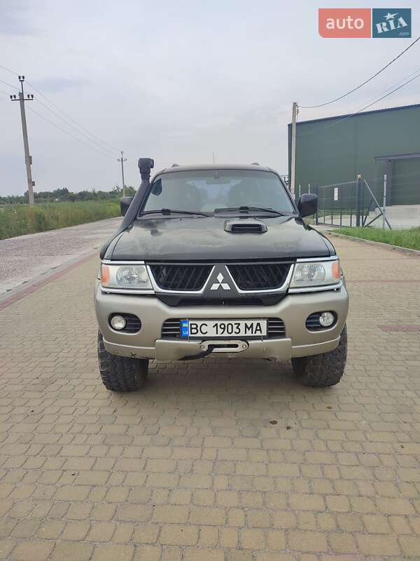 Mitsubishi Pajero Sport 2004
