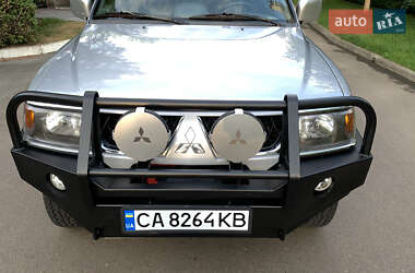 Внедорожник / Кроссовер Mitsubishi Pajero Sport 2005 в Софиевской Борщаговке