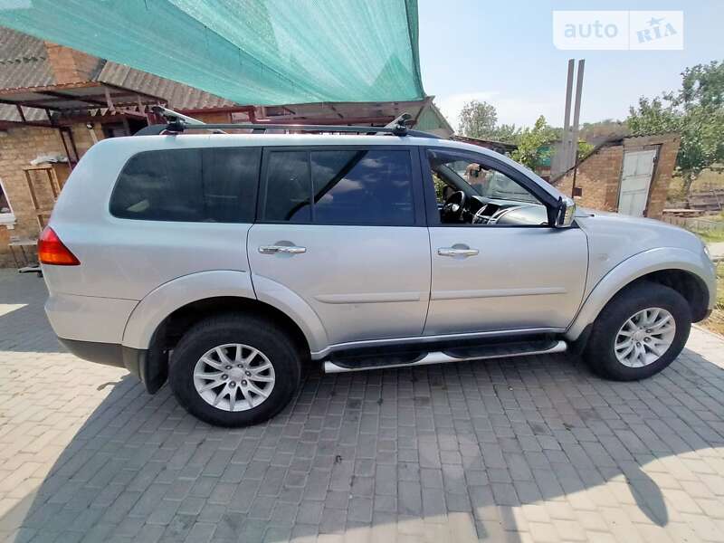 Mitsubishi Pajero Sport 2010