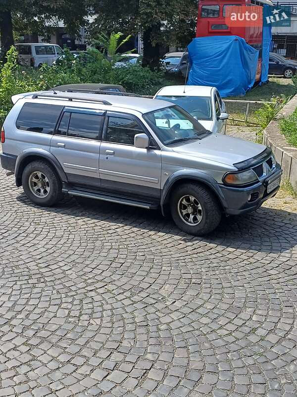 Внедорожник / Кроссовер Mitsubishi Pajero Sport 2005 в Рахове