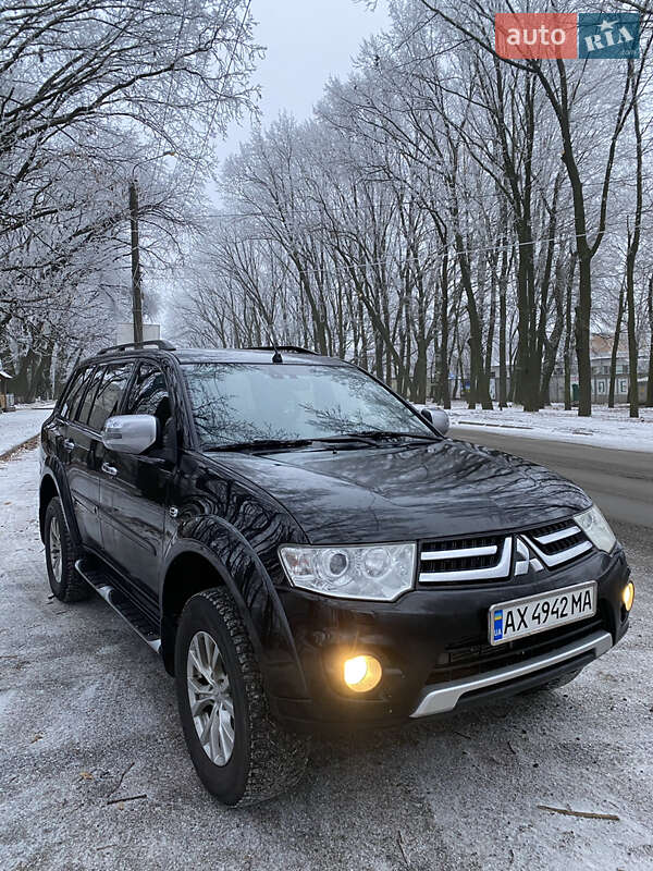 Позашляховик / Кросовер Mitsubishi Pajero Sport 2013 в Умані фото 10 Позашляховик / Кросовер Mitsubishi Pajero Sport 2013 в Умані