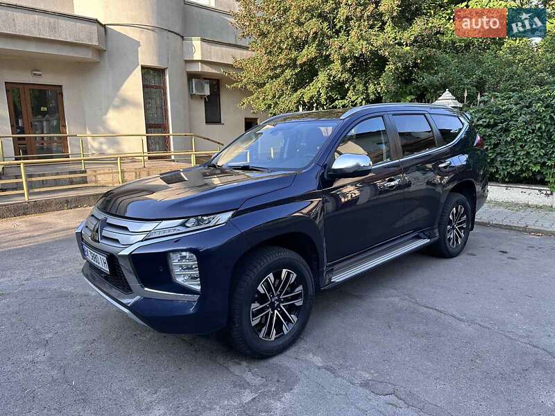 Внедорожник / Кроссовер Mitsubishi Pajero Sport 2021 в Ровно