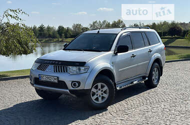 Позашляховик / Кросовер Mitsubishi Pajero Sport 2011 в Жовкві