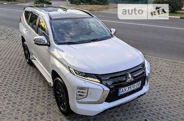 Внедорожник / Кроссовер Mitsubishi Pajero Sport 2021 в Харькове