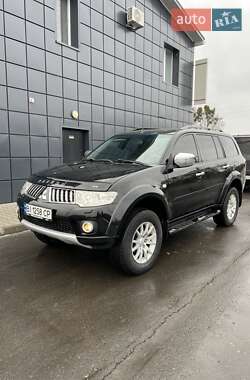 Внедорожник / Кроссовер Mitsubishi Pajero Sport 2012 в Лохвице