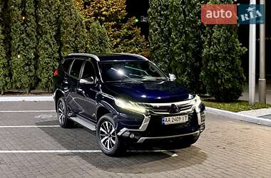 Позашляховик / Кросовер Mitsubishi Pajero Sport 2017 в Києві