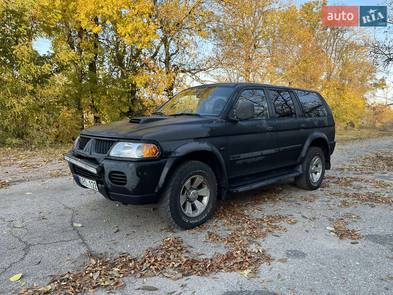 Внедорожник / Кроссовер Mitsubishi Pajero Sport 2000 в Одессе