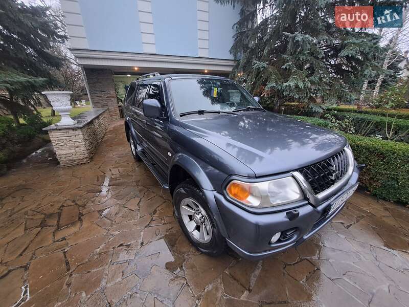 Внедорожник / Кроссовер Mitsubishi Pajero Sport 2008 в Киеве