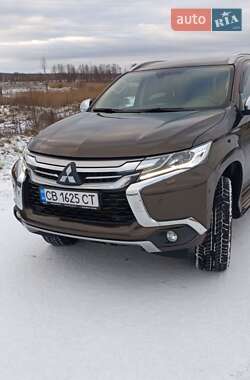 Внедорожник / Кроссовер Mitsubishi Pajero Sport 2018 в Чернигове