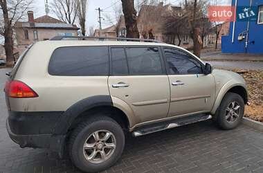 Позашляховик / Кросовер Mitsubishi Pajero Sport 2011 в Кривому Розі