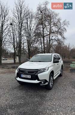 Позашляховик / Кросовер Mitsubishi Pajero Sport 2019 в Харкові