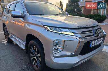 Внедорожник / Кроссовер Mitsubishi Pajero Sport 2020 в Киеве