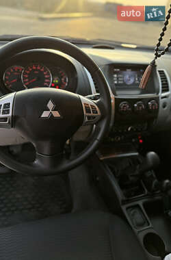 Позашляховик / Кросовер Mitsubishi Pajero Sport 2010 в Сумах