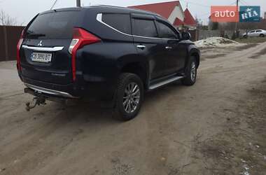 Внедорожник / Кроссовер Mitsubishi Pajero Sport 2017 в 
