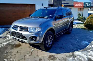 Внедорожник / Кроссовер Mitsubishi Pajero Sport 2015 в Ахтырке