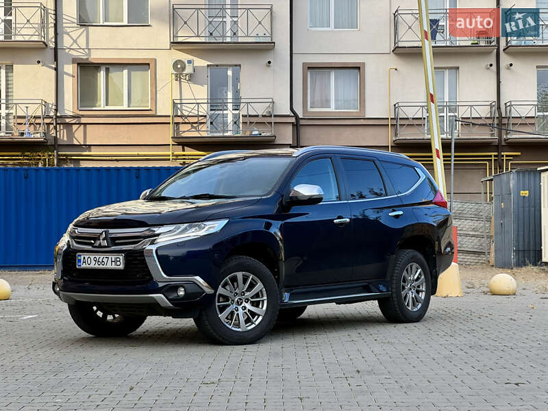 Внедорожник / Кроссовер Mitsubishi Pajero Sport 2019 в 