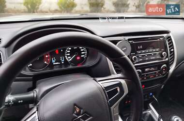 Внедорожник / Кроссовер Mitsubishi Pajero Sport 2016 в 