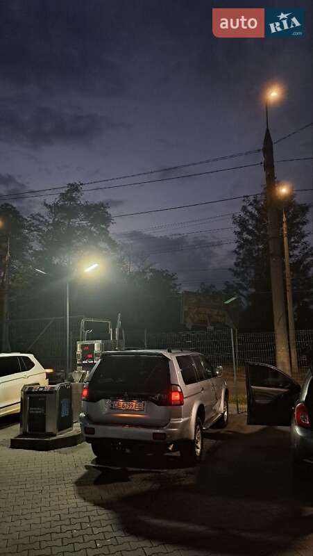 Внедорожник / Кроссовер Mitsubishi Pajero Sport 2008 в Черновцах