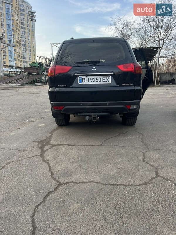 Внедорожник / Кроссовер Mitsubishi Pajero Sport 2010 в Одессе