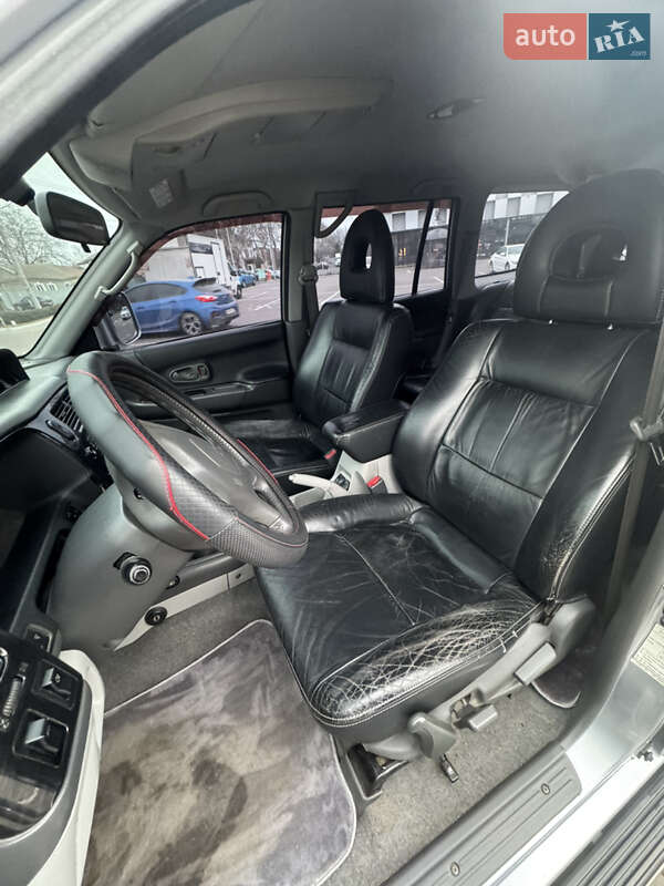 Внедорожник / Кроссовер Mitsubishi Pajero Sport 2006 в Николаеве