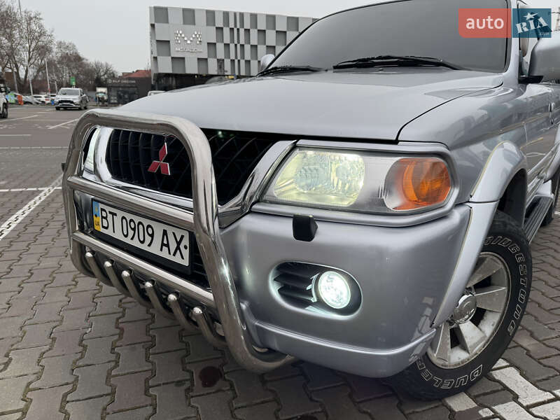Внедорожник / Кроссовер Mitsubishi Pajero Sport 2006 в Николаеве