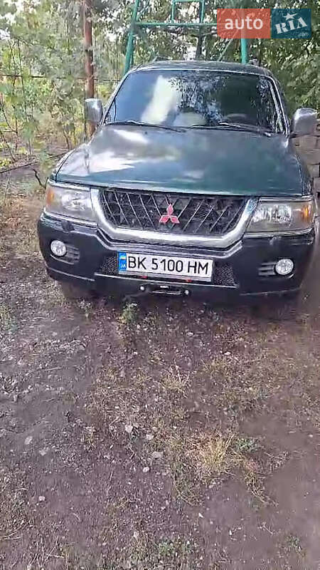 Позашляховик / Кросовер Mitsubishi Pajero Sport 2000 в Харкові