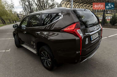 Внедорожник / Кроссовер Mitsubishi Pajero Sport 2016 в 