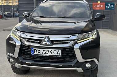 Внедорожник / Кроссовер Mitsubishi Pajero Sport 2017 в 