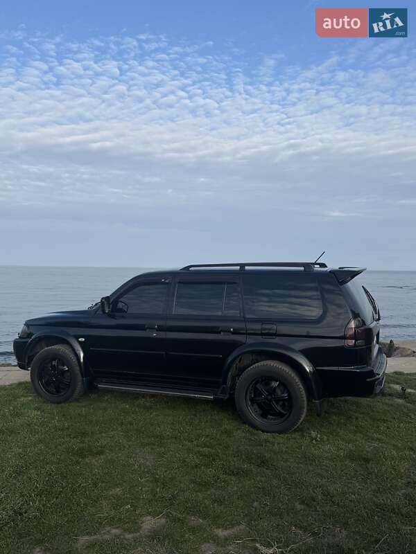 Внедорожник / Кроссовер Mitsubishi Pajero Sport 2005 в Черноморске