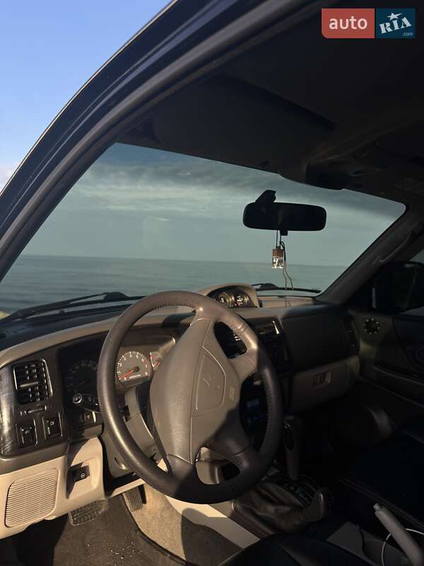 Внедорожник / Кроссовер Mitsubishi Pajero Sport 2005 в Черноморске