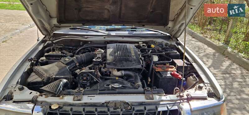 Внедорожник / Кроссовер Mitsubishi Pajero Sport 2002 в Винниках