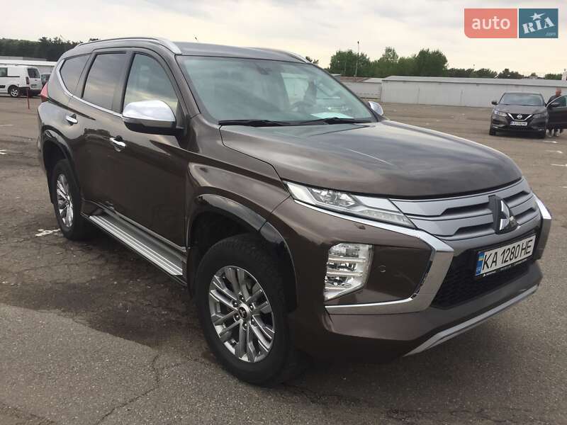 Mitsubishi Pajero Sport 2021