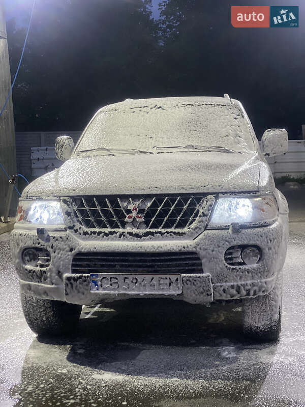 Позашляховик / Кросовер Mitsubishi Pajero Sport 2001 в Києві