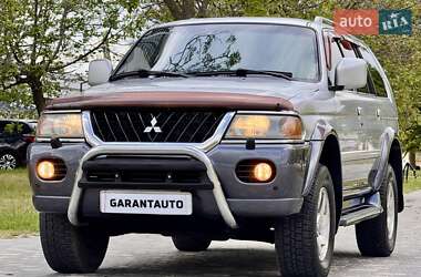 Позашляховик / Кросовер Mitsubishi Pajero Sport 2004 в 
