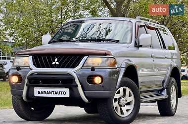 Позашляховик / Кросовер Mitsubishi Pajero Sport 2004 в 