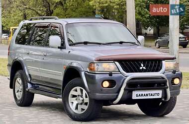 Позашляховик / Кросовер Mitsubishi Pajero Sport 2004 в 