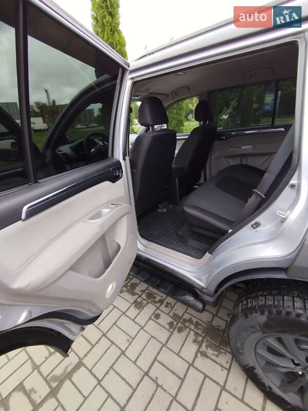 Внедорожник / Кроссовер Mitsubishi Pajero Sport 2014 в Ровно