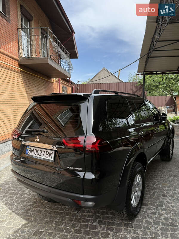 Внедорожник / Кроссовер Mitsubishi Pajero Sport 2010 в Сумах
