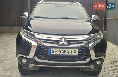 Позашляховик / Кросовер Mitsubishi Pajero Sport 2017 в Вінниці