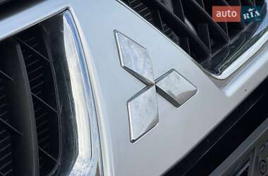 Внедорожник / Кроссовер Mitsubishi Pajero Sport 2008 в 