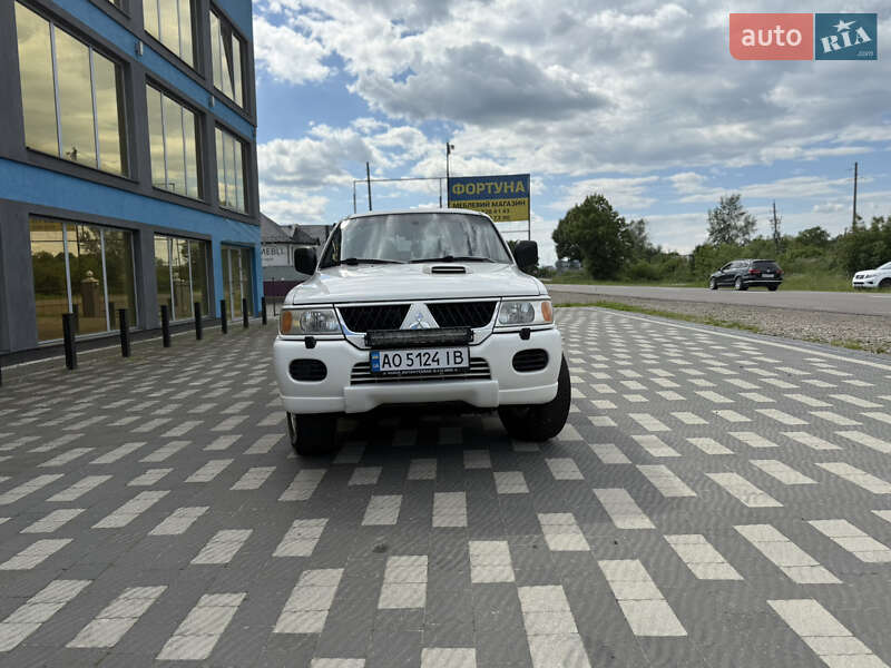 Mitsubishi Pajero Sport 2006