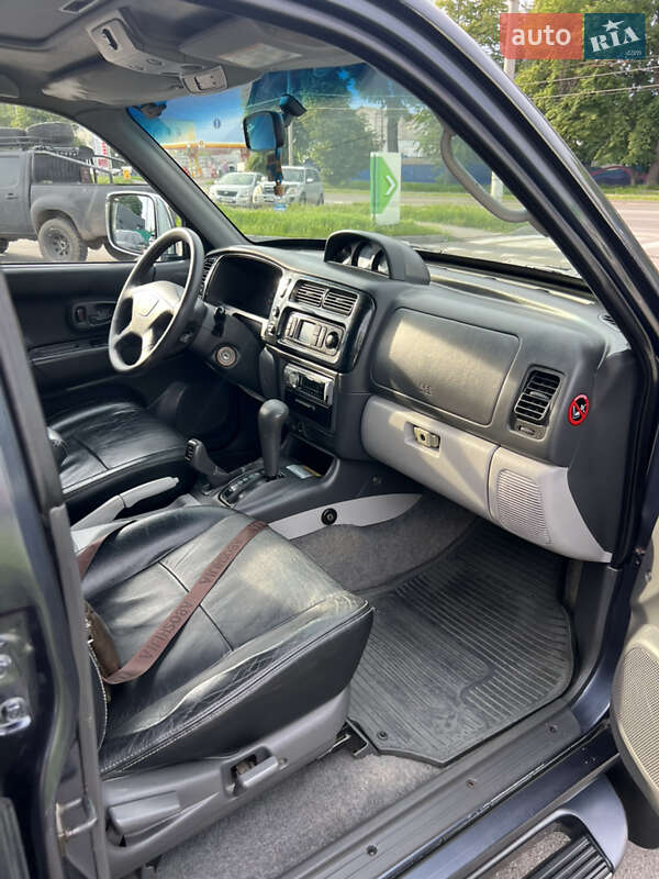 Внедорожник / Кроссовер Mitsubishi Pajero Sport 2006 в Виннице