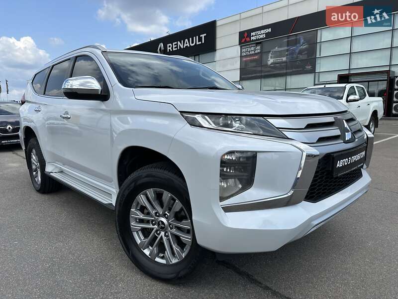 Mitsubishi Pajero Sport 2021