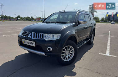 Позашляховик / Кросовер Mitsubishi Pajero Sport 2013 в Одесі
