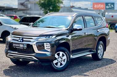 Внедорожник / Кроссовер Mitsubishi Pajero Sport 2021 в Киеве