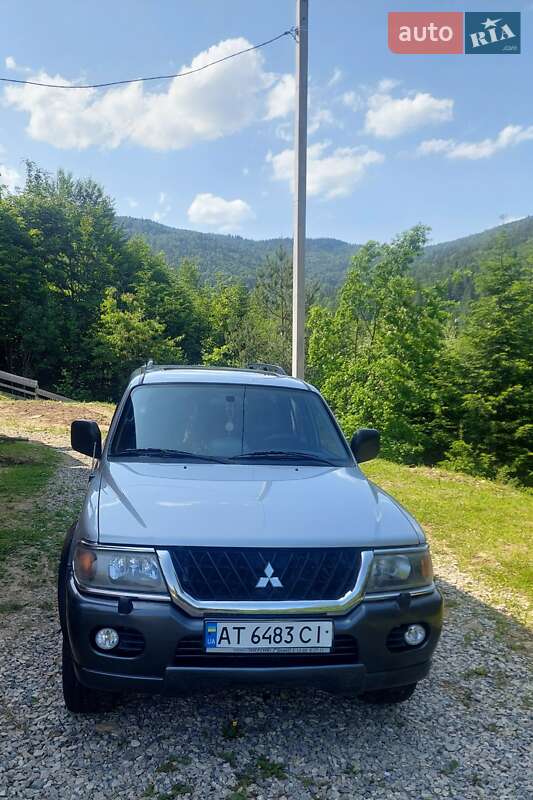 Внедорожник / Кроссовер Mitsubishi Pajero Sport 2003 в Яремче